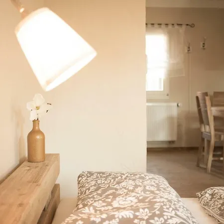 Moments Cafe & Apartmenthaus Thurnau Exterior photo