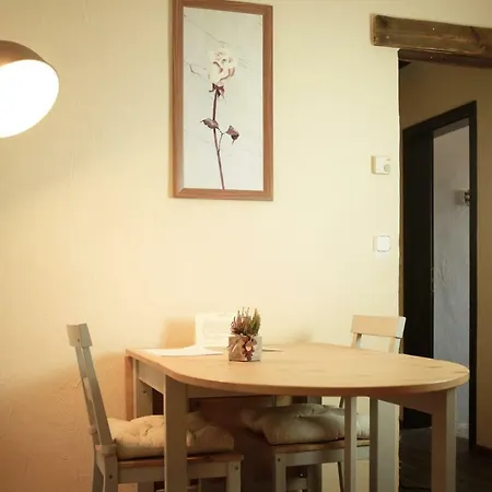Moments Cafe & Apartmenthaus Thurnau Exterior photo